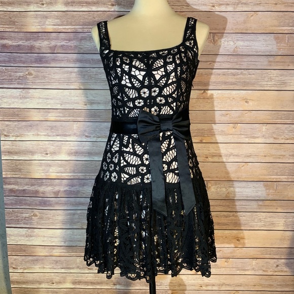Betsey Johnson Dresses & Skirts - Betsey Johnson Black Crochet Dress. Size 4
